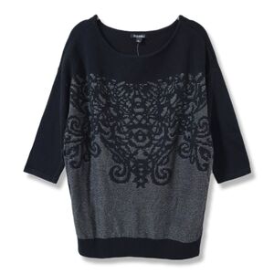 ROZ & ALI Half Sleeve Black Knit Sweater Blouse Metallic Jaquard Filagree Front